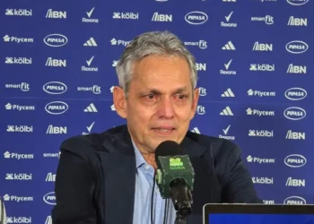 El estratega colombiano lamentó perder la oportunidad de clasificar al Mundial. (FOTO: RR.SS.)