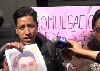 Prestatarios y transportistas exigen la promulgación de la ley. Foto: Tele Estrella.