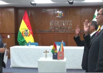 Los dos nuevos viceministros del Ministerio de Economía. Foto: Captura Btv.