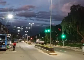 Cochabamba se moderniza con la instalación de luminaria LED. FOTO: Iluminación LED Cochabamba