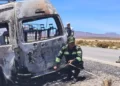 Uno de los minibuses se incendió/Fiscalía de Oruro
