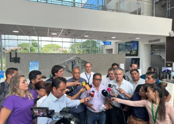 El Gobierno ya logró un acuerdo con el transporte cruceño. Foto: Ministerio de Obras Públicas.