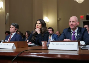 Kristi Noem dio un informe de la captura del petrolero/AFP