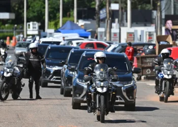 El expresidente fue llevado al hospital/AFP