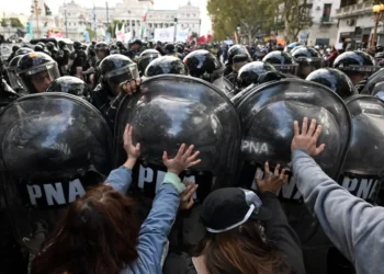 La justicia considera que la medida no respeta el derecho a la protesta/AFP