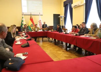 Edmand Lara, en la reunión con los jefes de bancada, este martes. Foto: Vicepresidencia del Estado
