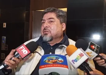 El senador Edgar Zegarra de Libre.