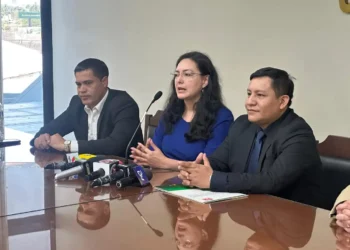 El nuevo presidente (izq.) Carlos Spencer y los consejeros Gabriela Araoz y Manuel Baptista. (Foto: Magistratura)