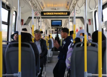 El Tren Metropolitano brinda servicio en Cochabamba. Foto: Ministerio de Obras Públicas.