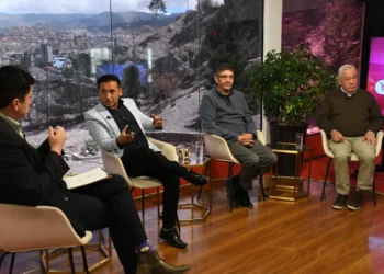 Omar Velasco, Alberto Bonadona y Ricardo Paz en Piedra, Papel y TInta. Foto: Oswaldo Aguirre.
