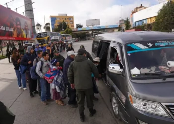 El sector del transporte paralizó operaciones. Foto: APG.