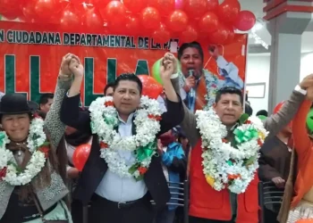 Agrupación Jallalla proclama a Tahuichi Tahuchi para la Alcaldía de El Alto.