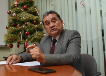 El viceministro Omar Peñalazo explica los alcances del Decreto 5509. Foto: Ministerio de Planificación.