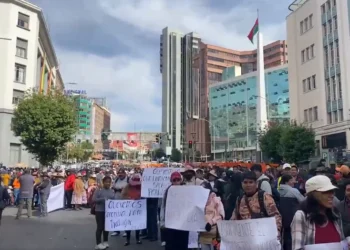 Panificadores protestaron este lunes en La Paz. Foto: Vos Tv.
