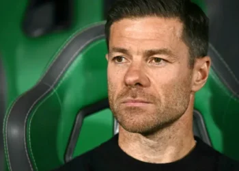 Xabi Alonso, sobre la cuerda floja en el Real Madrid antes de visitar San Mamés. (FOTO: AFP)