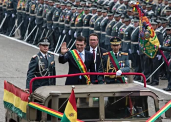 El presidente Rodrigo Paz participa de una actividad de las Fuerzas Armadas en Cochabamba. (Foto: Rodrigo Paz)