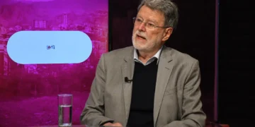 El geólogo y exministro de Estado Jaime Villalobos en entrevista con Piedra, Papel y Tinta de La Razón.
