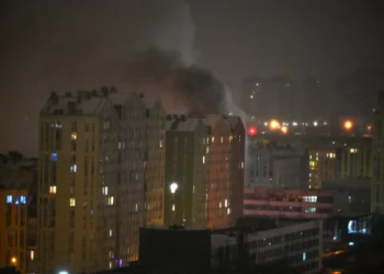 El misil ruso alcanzó una zona residencial/AFP