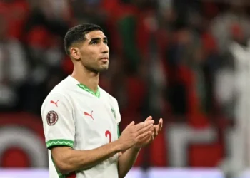 Achraf Hakimi durante el partido ganado con Marruecos ante Zambia en la fase de grupos de la Copa de África. (FOTO: AFP)