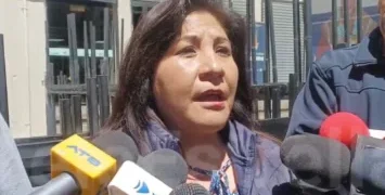 dólares