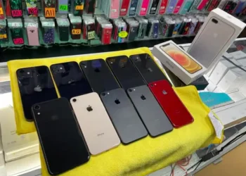 Un negocio de celulares en internet.
