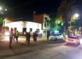 Policías en el luga del asesinato de Mauricio Aramayo.
Foto: APG