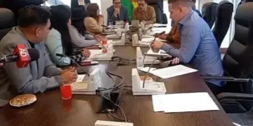 Sesión de la Comisión de Justicia Plural.