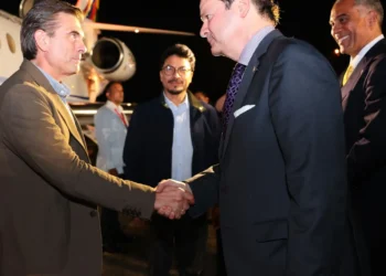 El presidente Rodrigo Paz a su llegada a Panamá. Foto: Embajada de Panamá en Bolivia.