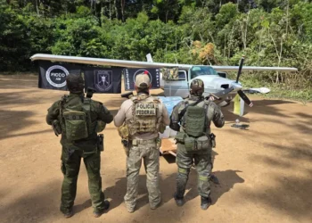 La aeronave incautada por la Policía Federal y la Fuerza Aérea de Brasil. (Foto: Policía Federal)