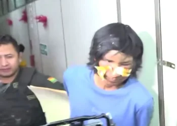 El hombre que apuñaló a una niña sale de su audiencia/Captura Gigavisión