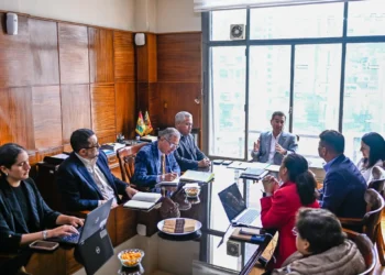 Reunión entre representantes del BID y el Gobierno. Foto: Ministerio de Planificación de Desarrollo.