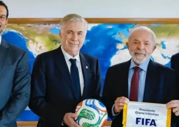 Este lunes hubo una reunión entre autoridades del fútbol brasileño con el presidente de la FIFA. (FOTO: RRSS)