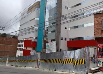 Frontis del hospital municipal San Antonio de La Paz. FOTO: AMUN