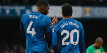Tosin y Joao Pedro. (FOTO: Chelsea Football Club)