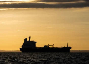 Esta imagen muestra petroleros anclados en el Caribe. Foto: AFP