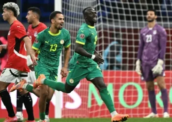 Sadio Mané festeja su gol para la victoria de Senegal ante Egipto en semifinales de la Copa de África de Naciones. (FOTO: AFP)