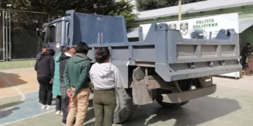 Nueve jukus quedaron aprehendidos luego de intentar robar mineral. FOTO: Fiscalía de Oruro