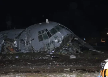 El avión militar quedó destruido/APG