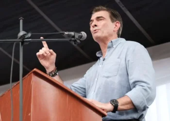 El presidente Rodrigo Paz participa de un acto en el municipio de Porongo, Santa Cruz. (Foto: Rodrigo Paz).