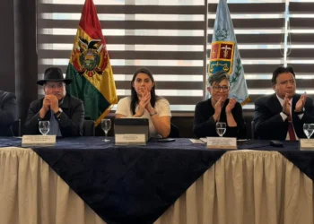 La viceministra Andrea Barrientos, en un encuentro en Cochabamba. (Foto: Andrea Barrientos)