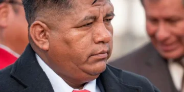 El viceministro de Coordinación con Movimientos Sociales, René Flores,.