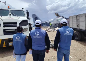 Personal de la Defensoría llega hasta el lugar del siniestro aéreo. (Foto: Defensoría)