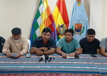 La dirigencia evista brinda una conferencia de prensa. (Captura: Kawsachun Coca)