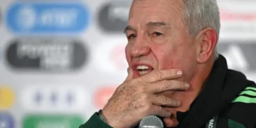 El seleccionador de fútbol de México, Javier Aguirre, el 24 de febrero de 2026 en el estadio La Corregidora, en Santiago de Querétaro. (FOTO: AFP)