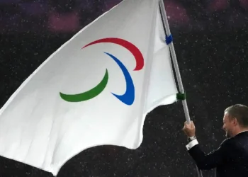 El presidente del Comité Paralímpico Internacional, Andrew Parsons, durante la ceremonia de clausura de los Juegos Paralímpicos de 2024. (FOTO: AFP)