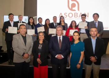 Premian al periodismo económico nacional