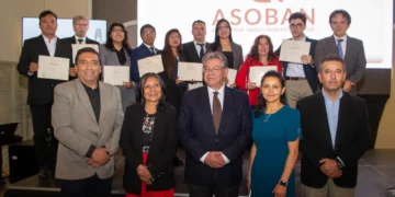 Premian al periodismo económico nacional