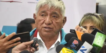 El alcalde de La Paz, Iván Arias, en conferencia de prensa. FOTO: GAMLP