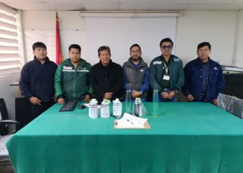 Transportistas de Potosí se reunieron con autoridades de YPFB. Foto: YPFB.