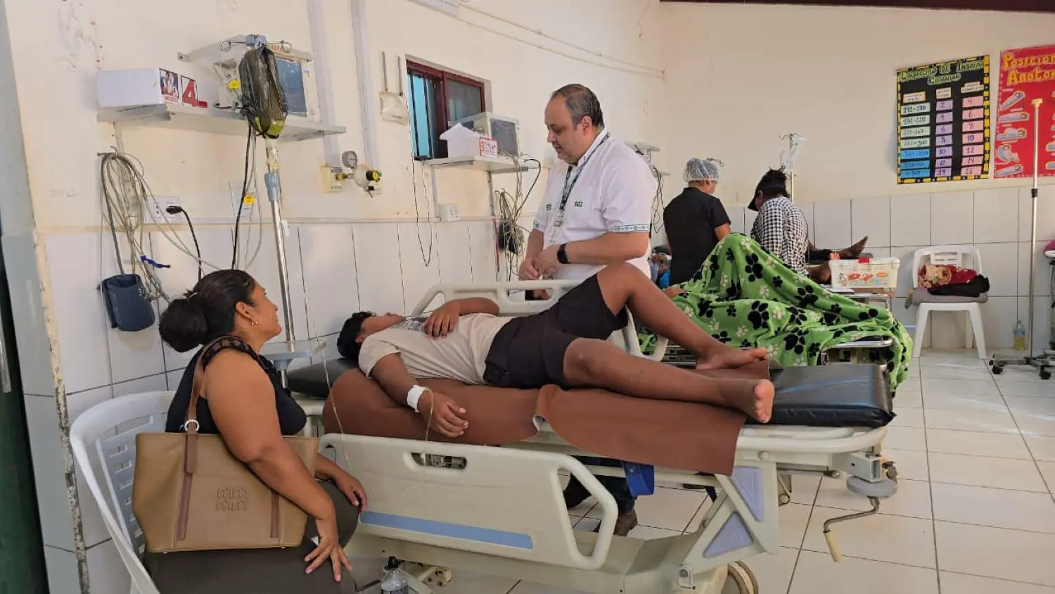 Brigadas médicas realizan el control de pacientes en San Julián, Santa Cruz. FOTO: GADSC